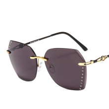 Italy Brand Designer Fashion Rimless Sun Glasses 2019 Women Diamond Studded Sunglasses